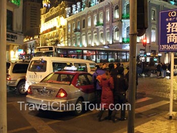 Car accident at ZhongYang Street Intersection